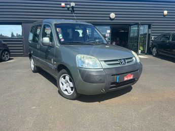 Voir d&eacute;tails -Peugeot Partner 2.0 HDi COMBI XT PHASE 2 &agrave; Avoine (37)