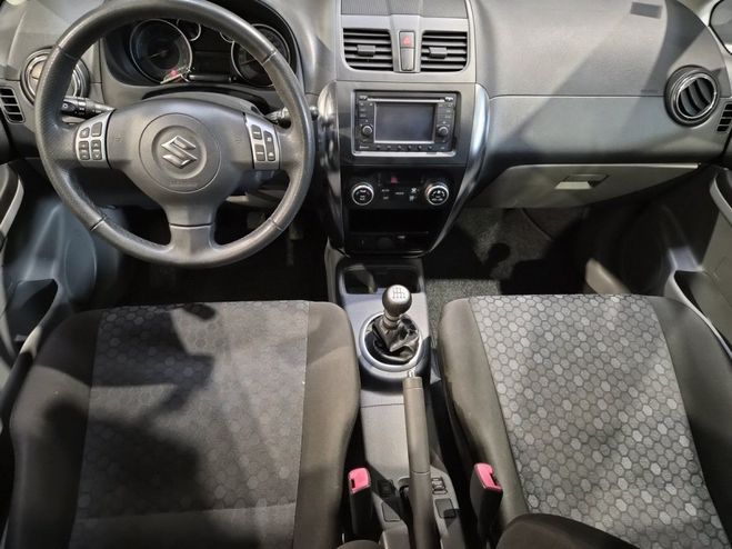 Suzuki SX4 S-Cross 2.0 DDIS XPLORE 4X4 Blanc de 2012