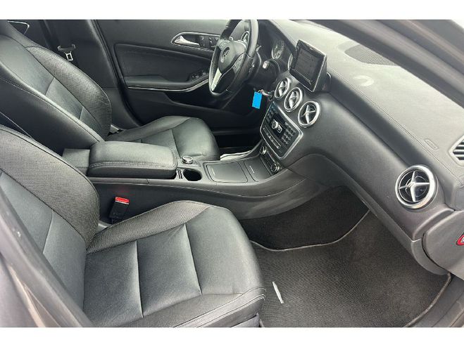 Mercedes Classe A 200 BlueEFFICIENCY Inspirat BVA Grise de 2013