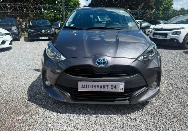 Toyota Yaris 116H DYNAMIC BUSINESS   STAGE ACADEMY 1  Gris de 2021