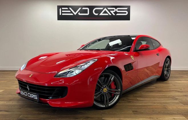 Ferrari GTC4 Lusso Gtc4lusso V12 6.3 690 ch / CarPlay / Toi Rouge de 2016