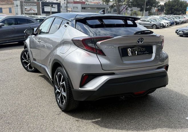 Toyota C HR 122H GRAPHIC 2WD E-CVT Gris de 2017
