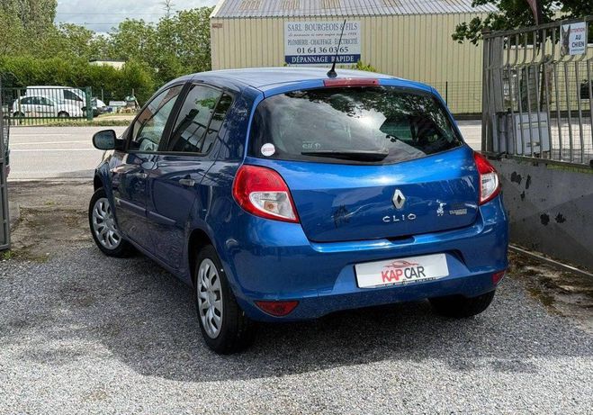Renault Clio III (B-C85) 1.5 dCi 70ch Dynamique 5p Bleu de 2009