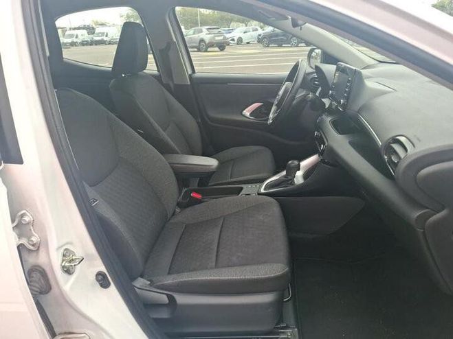 Toyota Yaris 1.5 Hybride 116h France Business Blanc de 2021