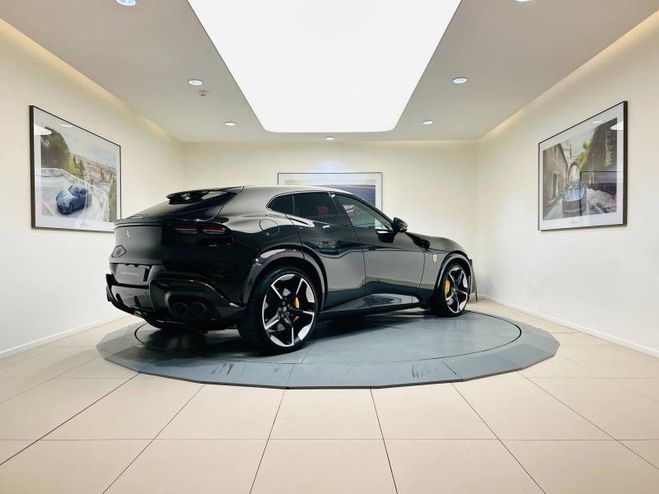 Ferrari Purosangue 725 CV Noir de 