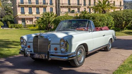 Mercedes 220 SE Cabriolet W111 1963 d'occasion a Nice (06)