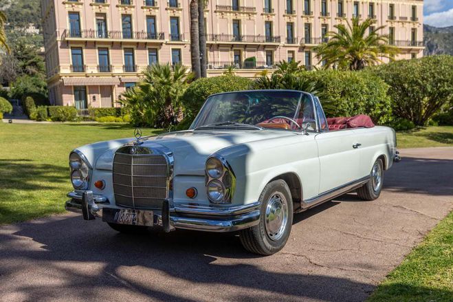 Mercedes 220 SE Cabriolet W111  de 1963