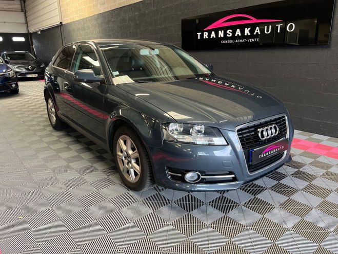 Audi A3 Ambiente 1.2 TFSI 105 CV S Tronic Gris de 2011