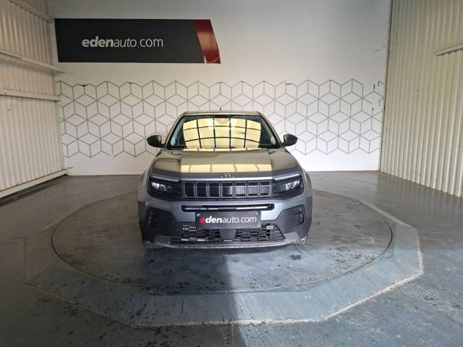 Jeep Avenger 1.2 Turbo T3 100 ch e-Hybrid BVR6 Longit gris de 2024