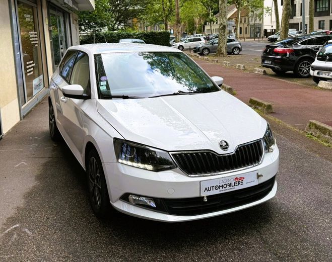 Skoda Fabia 1.2 TSI 90 GREEN TEC TOUR DE FRANCE Blanc de 2015