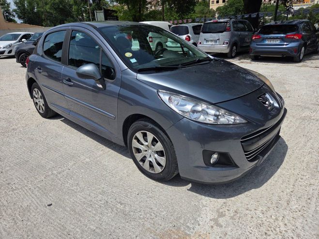 Peugeot 207 Premium 1.4 HDi Gris de 2010