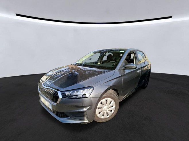 Skoda Fabia 1.0 MPI 80CH ACTIVE *TVA RECUPERABLE* Gris F de 2023