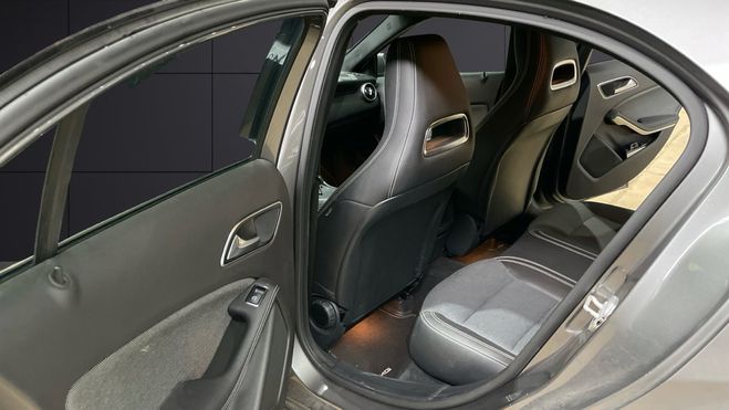 Mercedes Classe A 200 D FASCINATION 7G-DCT Gris F de 2017