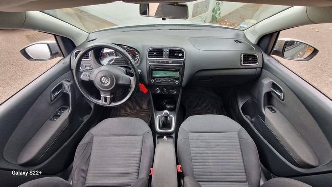 Volkswagen Polo 1.6 TDI 90ch entretien � jour GRIS de 2012