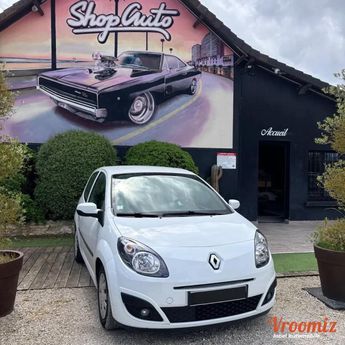  Voir d&eacute;tails -Renault Twingo 1.2 75 AUTHENTIQUE 0606 &agrave; Galluis (78)