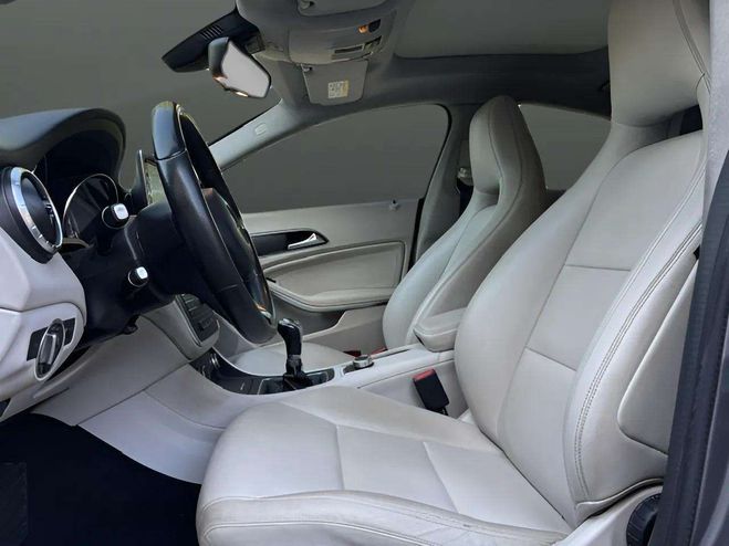 Mercedes Classe CLA 180 CDI INSPIRATION GRIS F de 2015