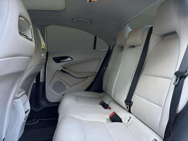Mercedes Classe CLA 180 CDI INSPIRATION GRIS F de 2015