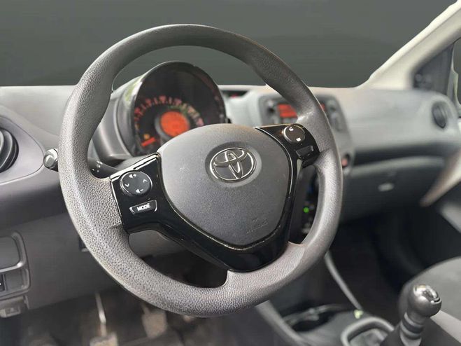 Toyota Aygo 1.0 VVT-I 72CH X-PLAY 5P MY19 BLANC de 2021
