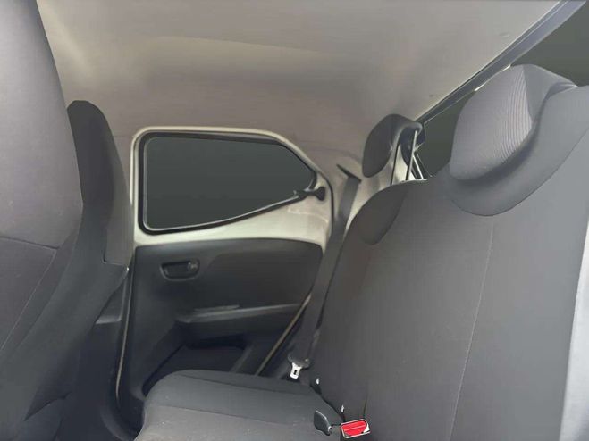 Toyota Aygo 1.0 VVT-I 72CH X-PLAY 5P MY19 BLANC de 2021