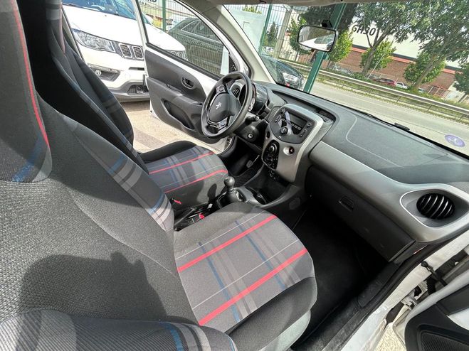 Peugeot 108 1.0 VTI 68 S&S ALLURE 5P 28000KM D?ORIGI Blanc de 2015