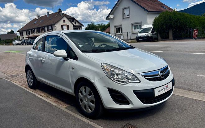 Opel Corsa D 3 portes 1.2 i 16V Twinport 85 ch GRAP Blanc de 2013