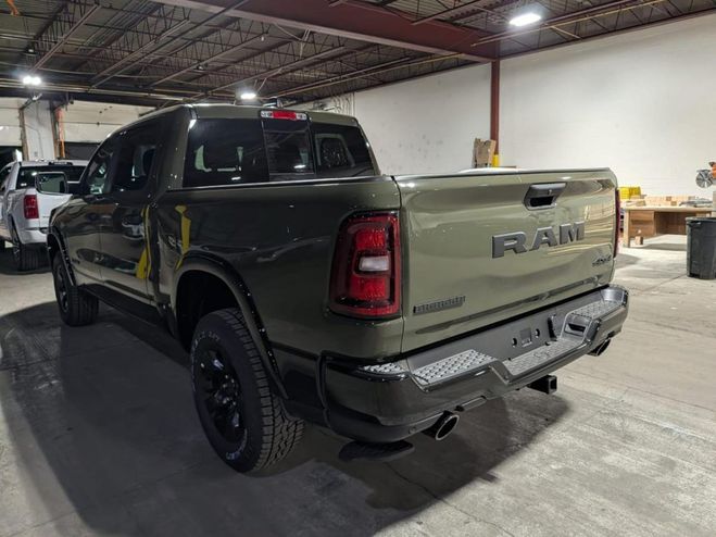 Dodge Ram 1500 CREW BIGHORN BACK COUNTRY V8 Vert et Noir de 2026