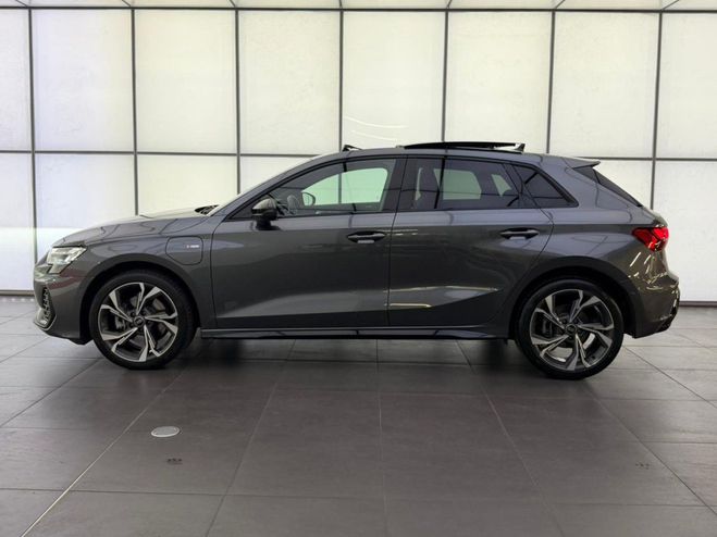 Audi A3 Sportback TFSI e Hybride rechargeable 20 Gris de 2025