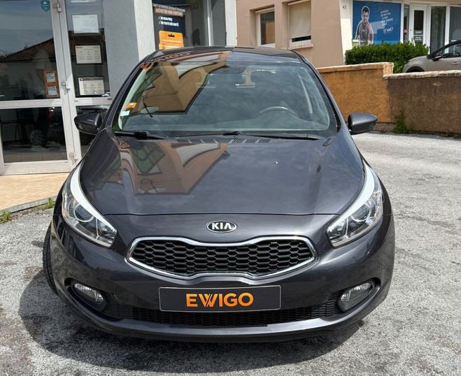 Kia Ceed d Ceed 1.4 CVVT 100 CH MOTIOn Gris de 2015