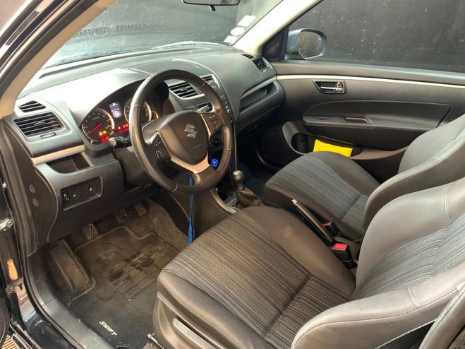 Suzuki Swift 1.2 Dualjet 94ch Privil�ge 3P Noir de 2016