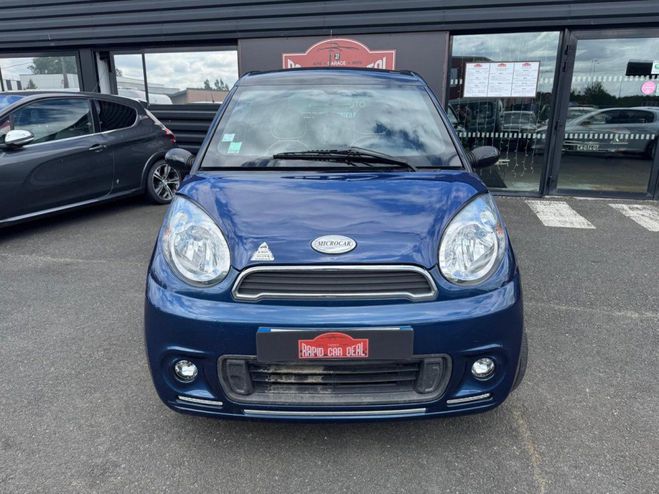 Microcar M8 . BLEU FONCE de 2014