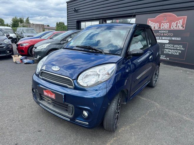 Microcar M8 . BLEU FONCE de 2014