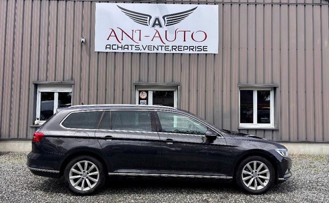 Volkswagen Passat 2.0 TDI CARAT Gris de 2018