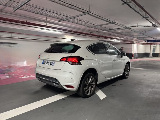 Citroen DS4  Blanc Nacr� de 2011