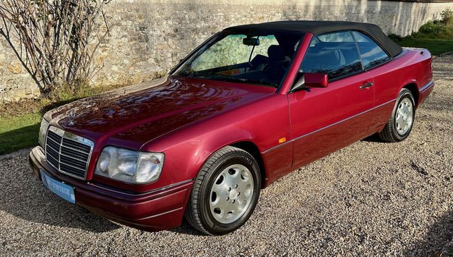 Mercedes Classe E e200 cabriolet 1994 Rouge Almandine M�tallis�e de 1994