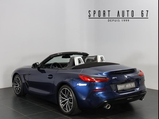 BMW Z4 20 I 197 CH 4 cylindres 2.0 L TURBO Mediterranblau de 2021