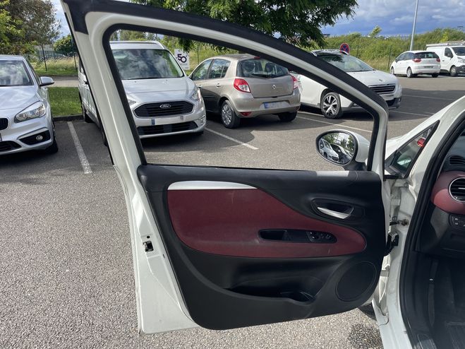 Fiat Punto 1.3 MULTIJET 16V 70CH CULT II 5P BLANC de 2010