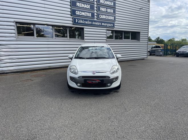 Fiat Punto 1.3 MULTIJET 16V 70CH CULT II 5P BLANC de 2010