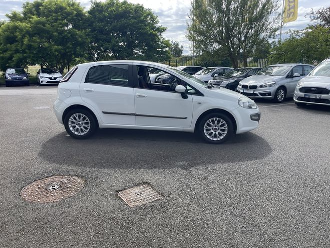 Fiat Punto 1.3 MULTIJET 16V 70CH CULT II 5P BLANC de 2010