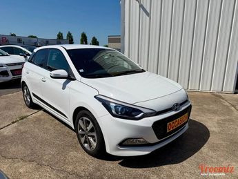  Voir d&eacute;tails -Hyundai I20 1.2 85CH GO NAVI RDS /CAMERA /PREMIERE M &agrave; Berck (62)