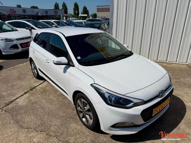 Hyundai I20 1.2 85CH GO NAVI RDS /CAMERA /PREMIERE M Blanc de 2016