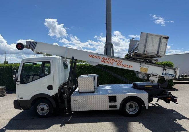 Nissan Cabstar 42990ht nt400 monte meuble HL30 BOCKER Autre de 2014