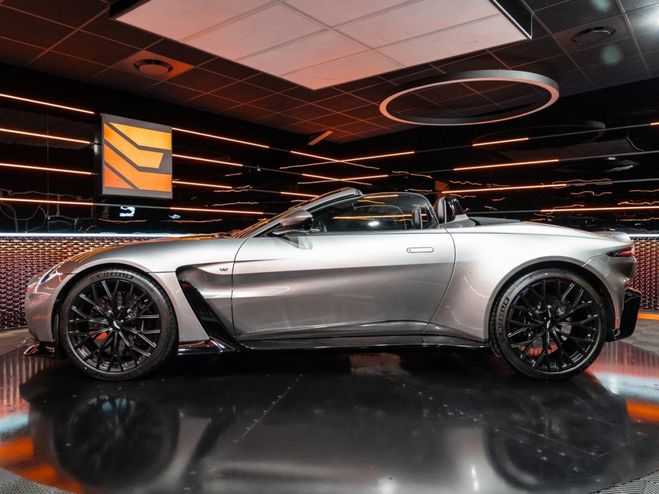 Aston martin V12 Vantage ROADSTER 5.2L 700CH Aluminite Silver de 2023