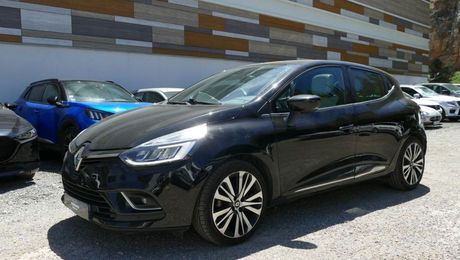 Renault Clio IV 1.2 TCE 120 Ch INITIAL PARIS BVA TOIT 2018 d'occasion a  La Ciotat (13)