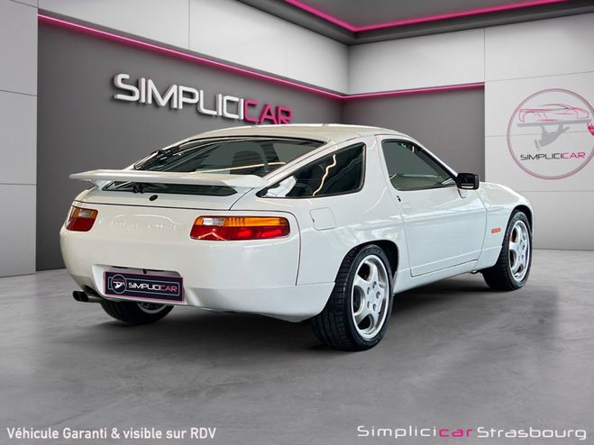 Porsche 928 | 09.1977-11.1995 S4 Blanc de 1987