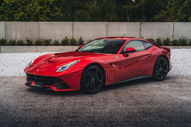 Ferrari F12 Berlinetta Atelier Rosso Fuoco Carbon Li Rouge M�tallis� de 