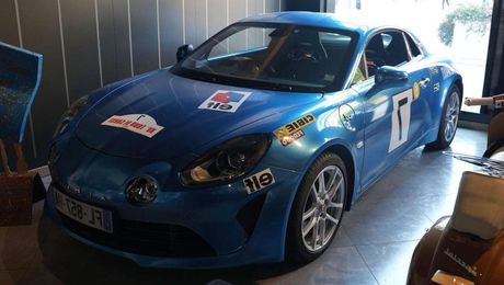 Alpine Renault A110 1.8T 252 ch L�gende 2019 d'occasion a Monaco (98)