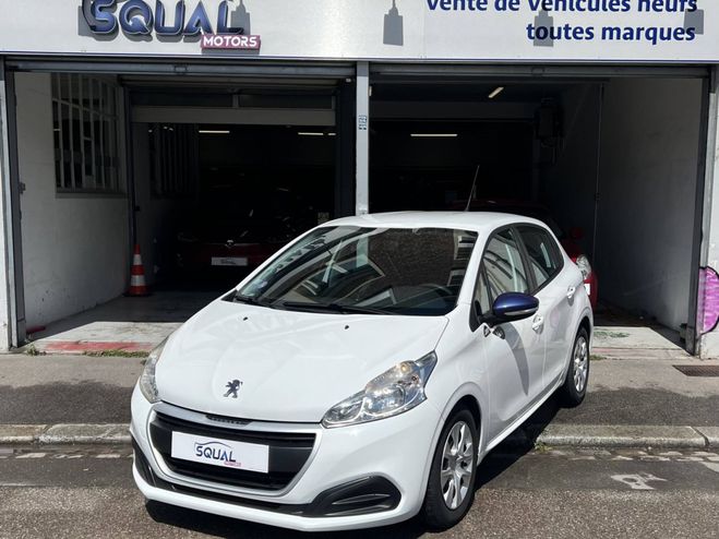 Peugeot 208 1.2 PureTech 68ch Like 5p BLANC de 2017