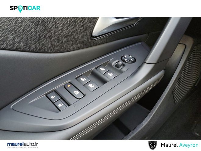 Peugeot 308 308 Hybrid 145 e-DCS6 Allure 5p Black de 2025