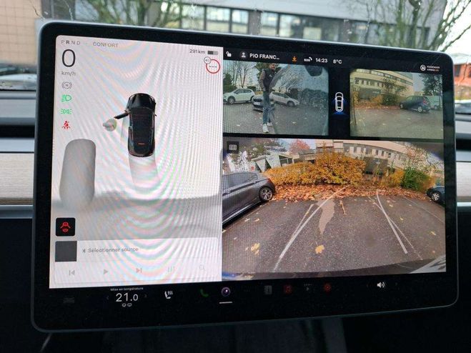 Tesla Model Y BEV Grande Autonomie RWD Noir Uni de 2024