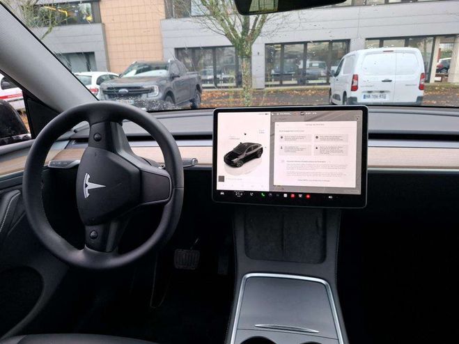 Tesla Model Y BEV Grande Autonomie RWD Noir Uni de 2024